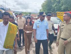 Tingkatkan PAD Wagub NTT dan Wabup Kunjungi Pasar Lili