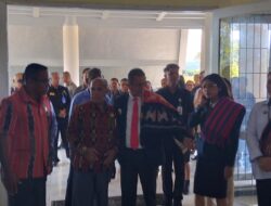 Bupati Kupang Kembali ke Rumah Sendiri