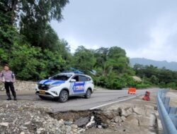 Satlantas Polres Kupang Tinjau Beberapa Titik Kelancaran Arus Mudik