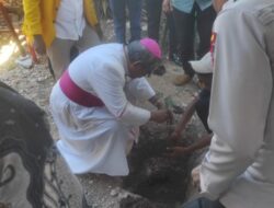 Mgr. Hironimus Pakaenoni, Pentingnya Keberadaan Gereja Sebagai Pusat Kehidupan Rohani