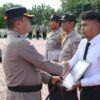 Penyerahan Penghargaan oleh AKBP Anak Agung Gde Anom Wirata, SIK, MH.