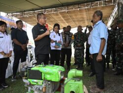 Panen Perdana Padi oleh Bupati dan Wabup Kupang Kepala Bulog NTT Berharap Ada Peningkatan