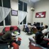 Kepolisian Polres Kupang saat Menyerahkan Tersangka ke Jaksa Penuntut Umum (JPU).