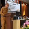 Ket. Foto: Plt. Sekertaris Daerah Kabupaten Kupang, Marthen Rahakbauw saat Membacakan Sambutan Bupati Kupang, Yosef Lede.