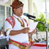 Ket. Foto: Bupati Kupang, Yosef Lede, SH selaku Pembina Upacara saat Menyampaikan Pesan Kepala Badan Pembinaan Ideologi Pancasila RI, Yudian Wahyudi.