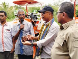 Anggota DPRD RI, Usman Husin Berikan Alsintan Kepada Poktan Kabupaten Kupang