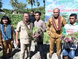 Staf Ahli Gubernur NTT, Linus Lusi Apresiasi Bupati Kupang dalam Bidang Pertanian
