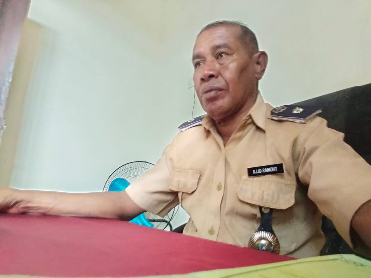 Ket. Foto: Kepala Desa Tanah Putih, Thomas Olla.