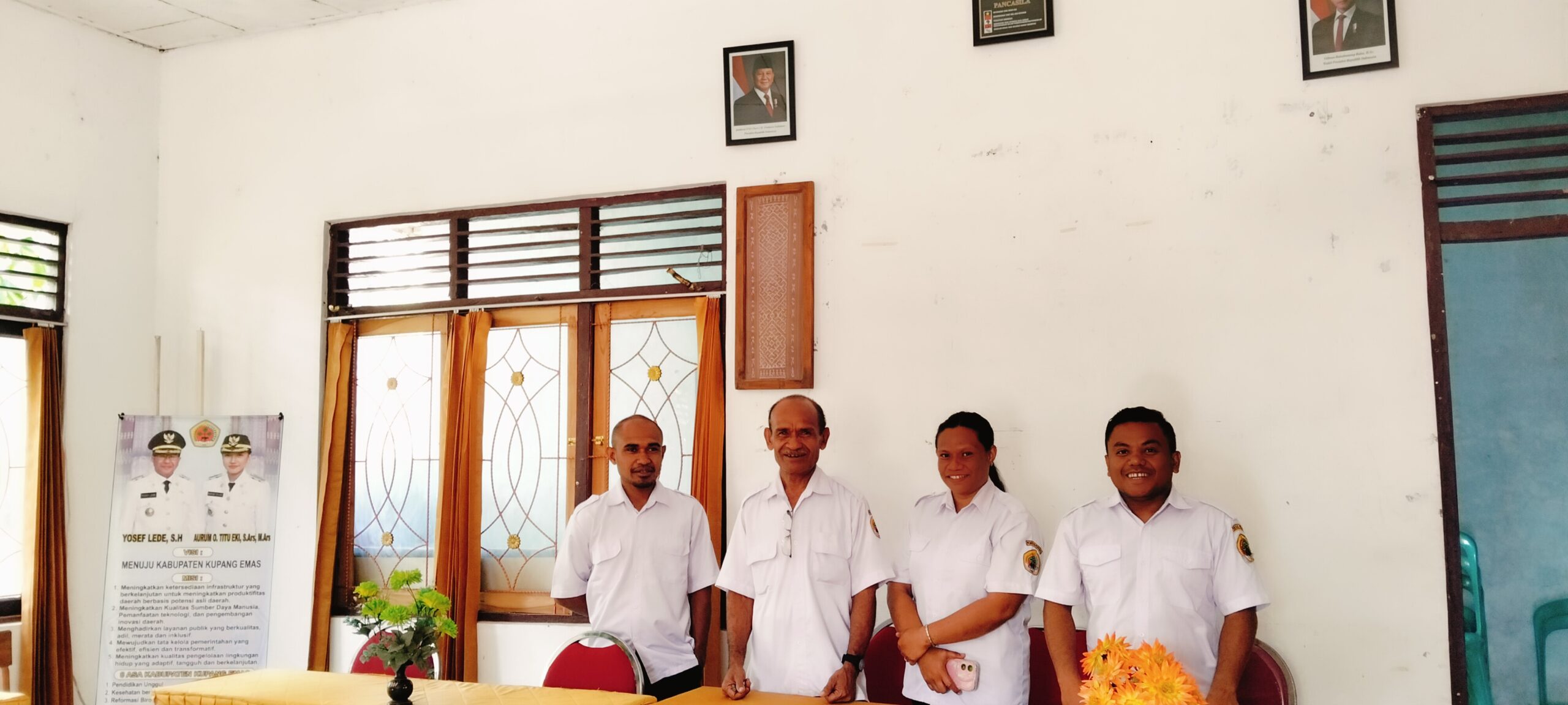 Ket. Foto: Pose Bersama.