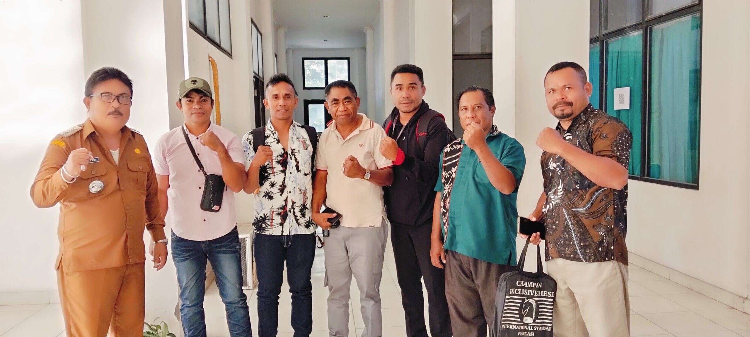 Ket. Foto: Peserta Lomba Catur Pose Bersama Usai Perlombaan.