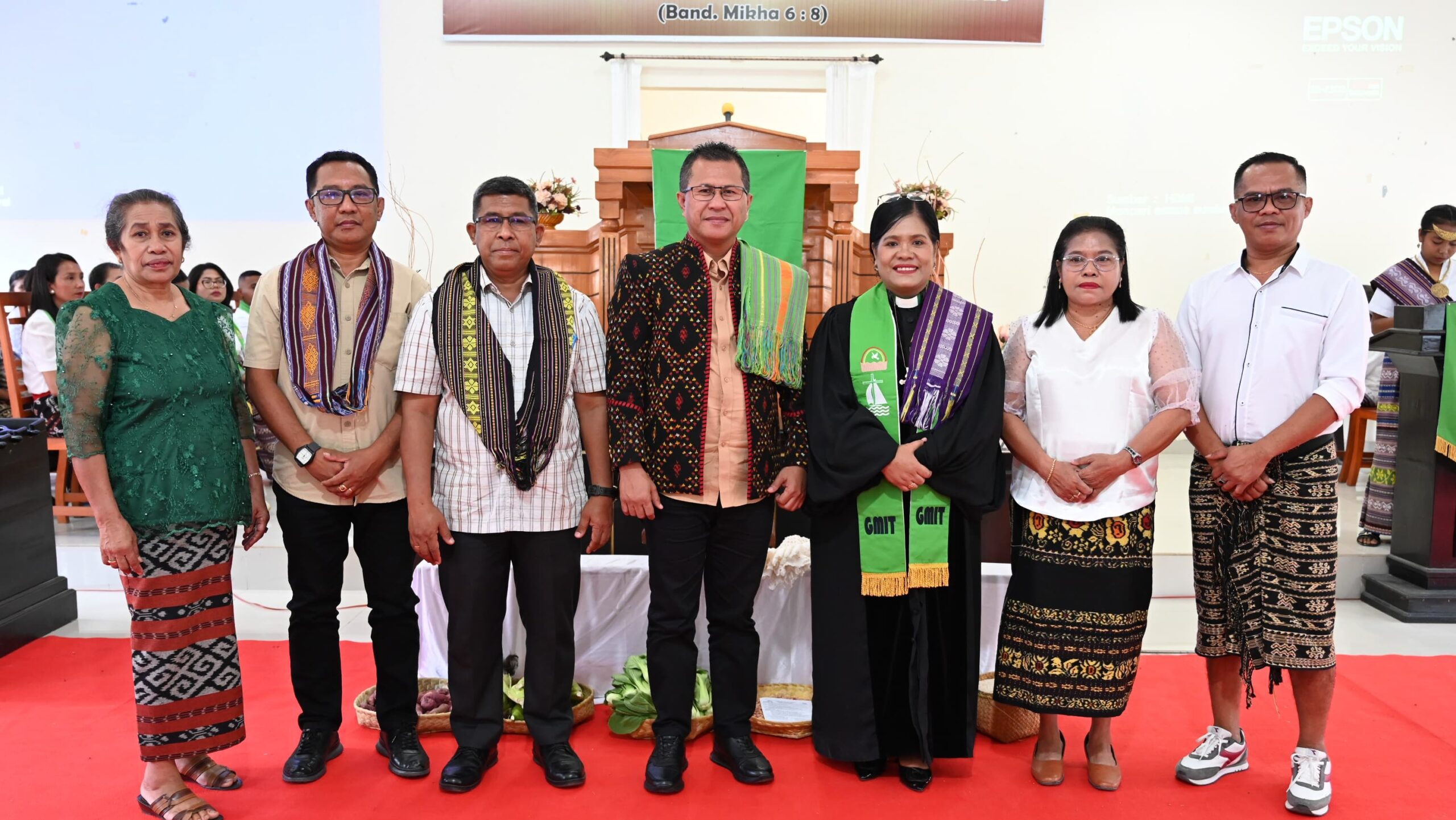 Ket. Foto: Pose Bersama.