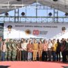 Keterangan: Bupati dan Wakil Bupati Kupang Foto Bersama Semua Unsur Penting.