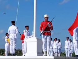 Pertama Kali Terjadi di Kabupaten Kupang Sang Merah Putih Sempat Terputus Namun Tetap Berkibar