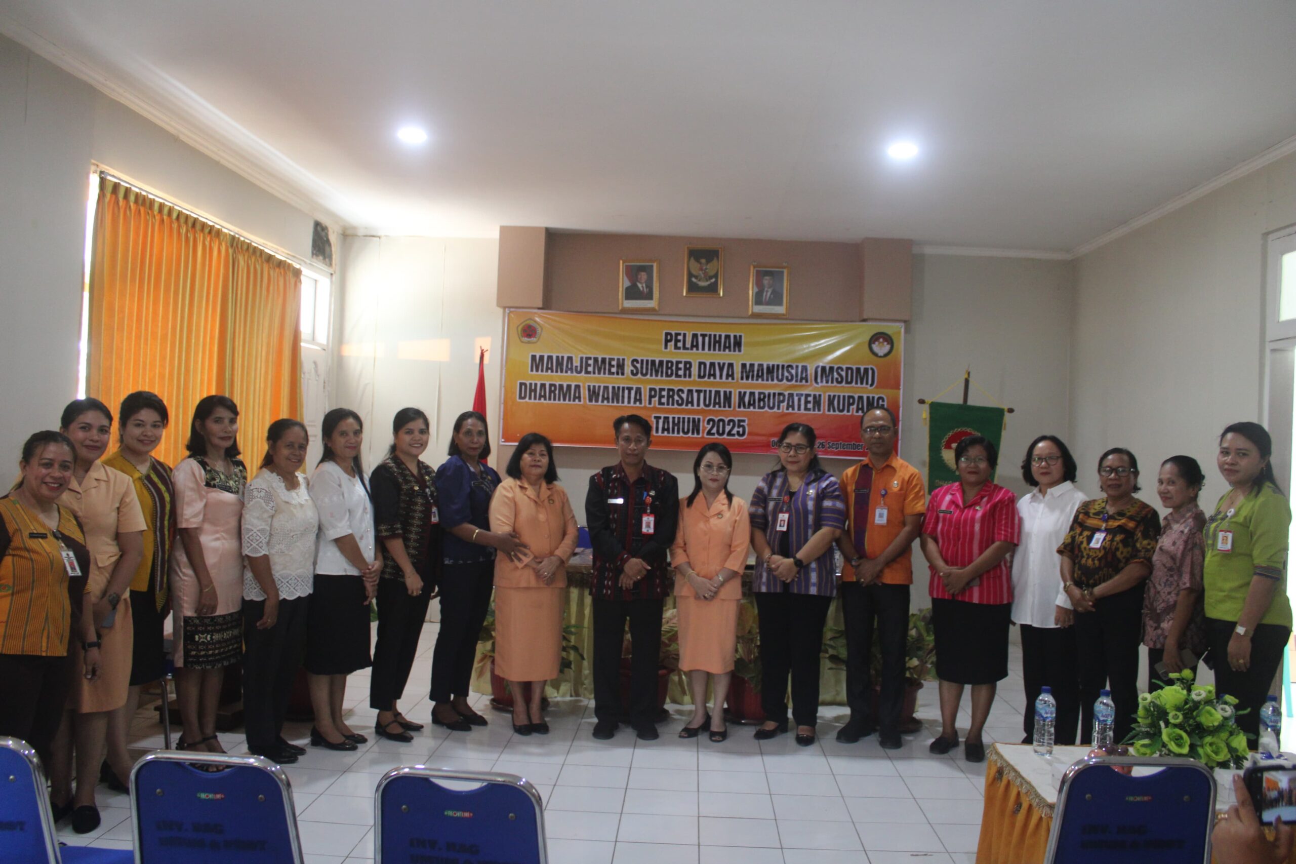 Ket. Foto: Pose Bersama.