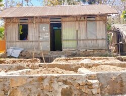 Ferianus Leoanak akan Polisikan Kepala Desa Tasikona