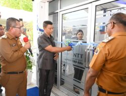 Bupati Kupang Minta Kepala Bank NTT Cabang Oelamasi agar ATM Bank NTT Jangan Ada yang Rusak