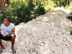 Pembangunan Jalan di Kelurahan Nonbes Dikerjakan Secara Swakelola oleh Pokmas