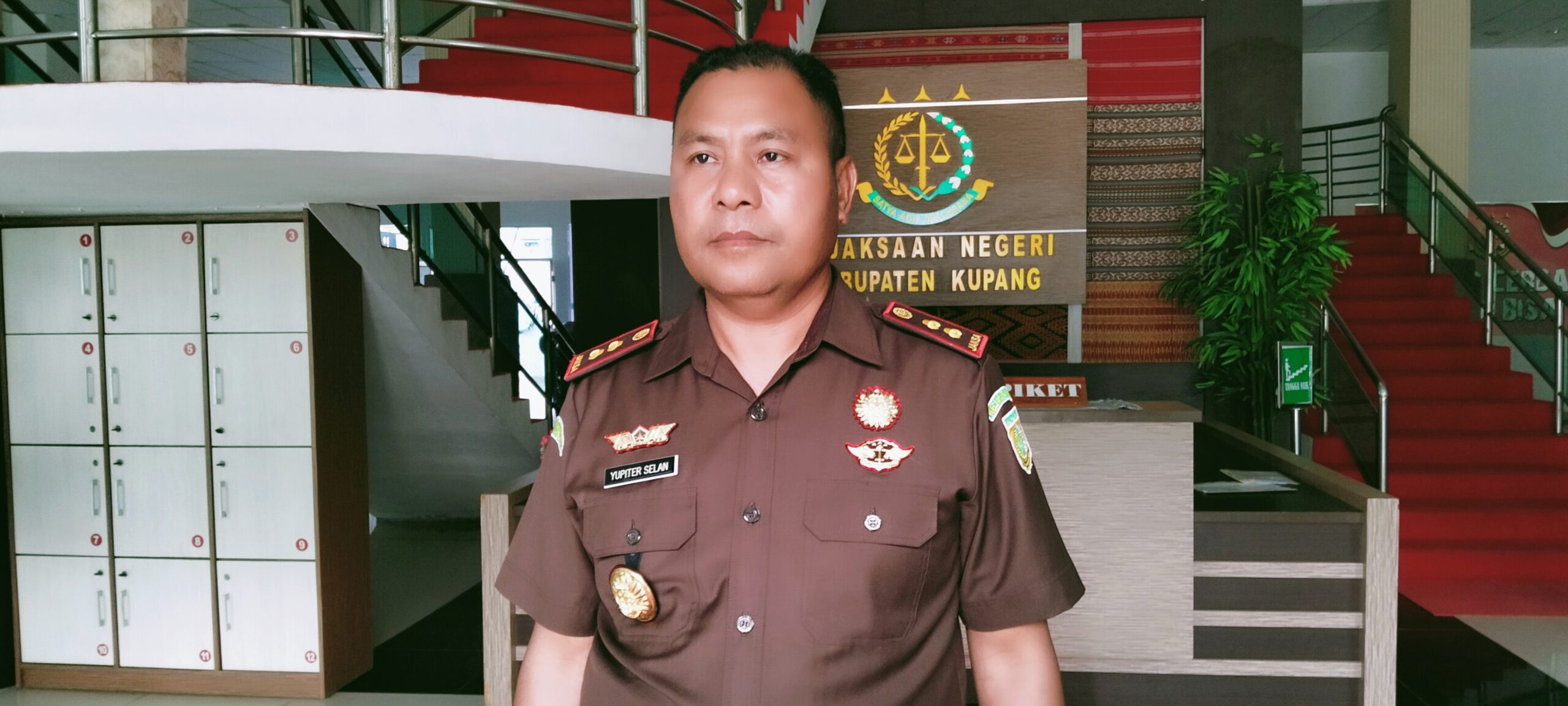 Ket. Foto: Kepala Kejaksaan Negeri (Kajari) Kabupaten Kupang, Yupiter Selan, S. H., M. H.