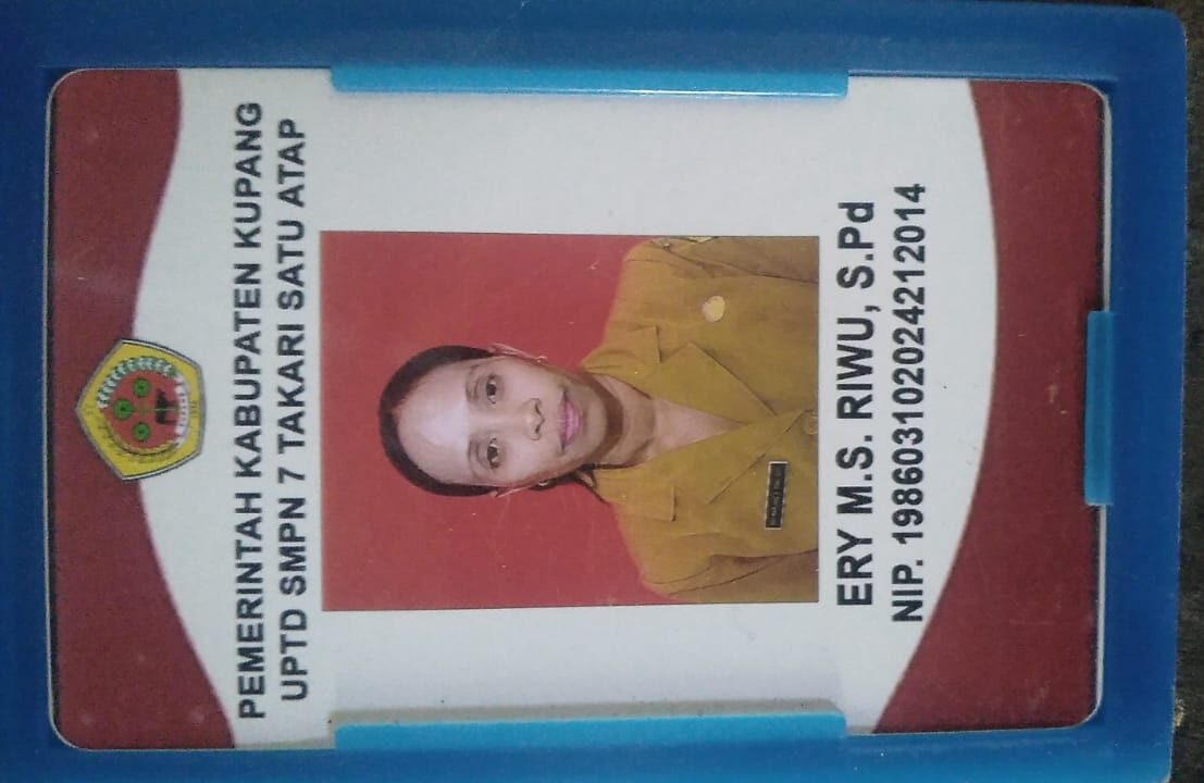 Ket. Foto: Salah Satu Aparatur Sipil Negara (ASN) Lulusan P3K yang Mengabdi di UPTD SMP Negeri 7 Kecamatan Takari, Ery. M. S. Riwu.