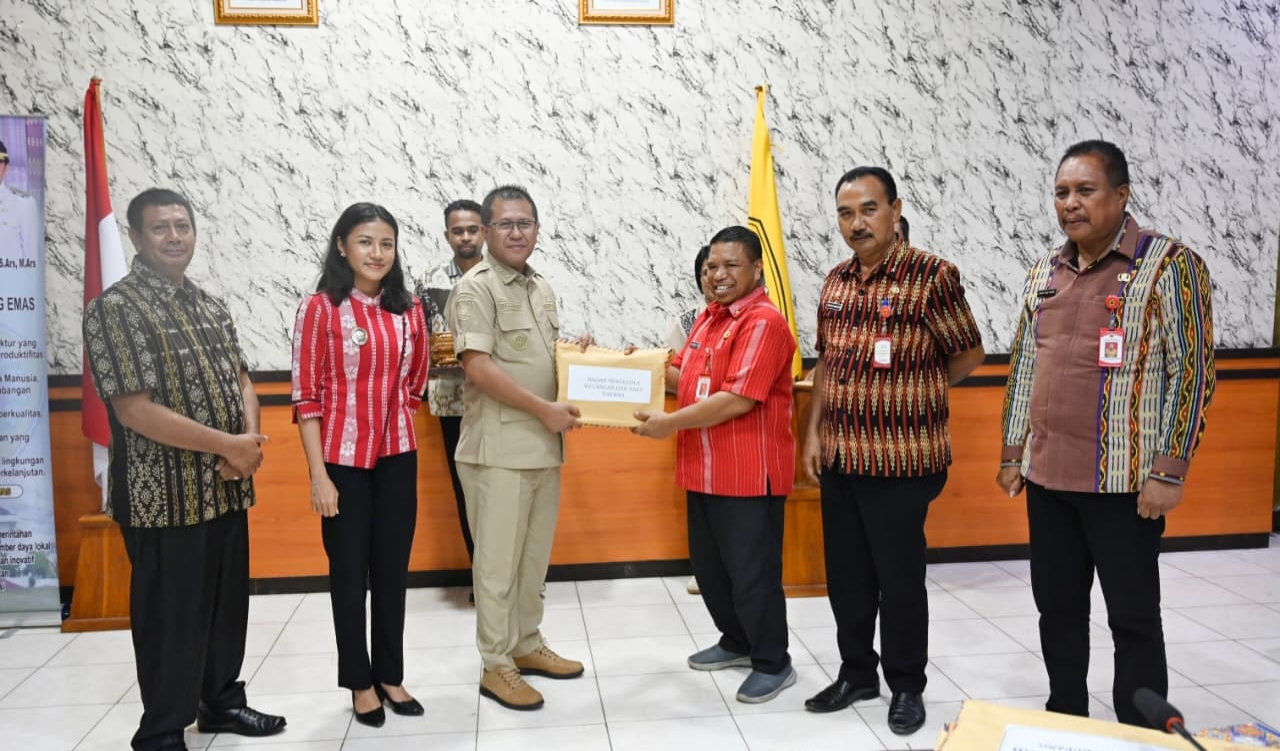 Ket. Foto: Pose Bersama saat Penyerahan DPPA Tahun Anggaran 2025.