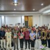 Ket. Pose Bersama.