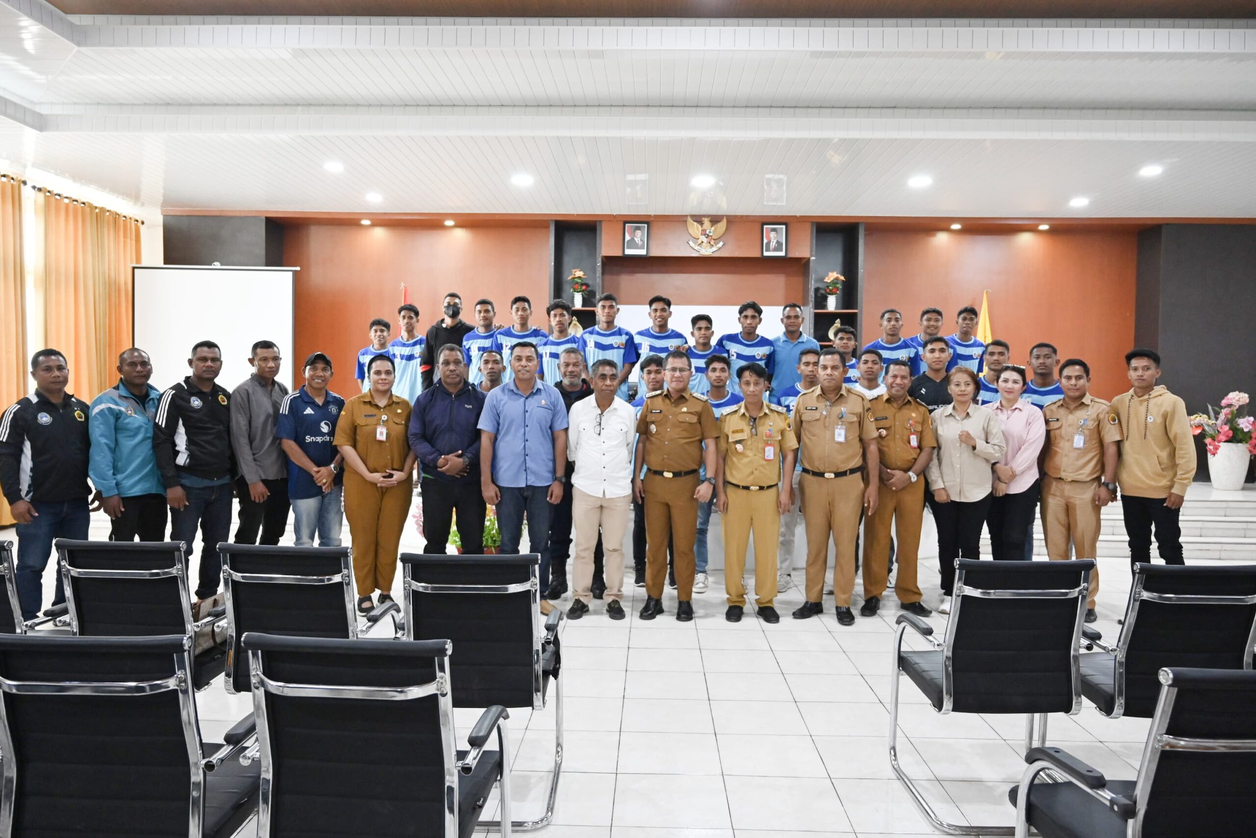 Ket. Foto: Pose Bersama.