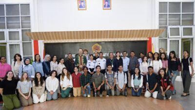 Ket. Foto: Pose Bersama.