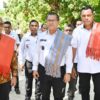 Ket. Foto: Bupati Kupang, Yosef Lede saat Meresmikan Sumur Bor di Desa Bolok, di dampingi Anggota DPRD Kabupaten Kupang, Absalom A. Buy dan Brand Manager PT. Indomarco Prismatama Cabang Kupang, Satria Andi Wibowo.