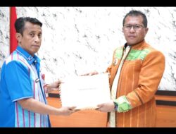 Yosef Lede Serahkan DPA Tahun Anggaran 2026 bagi OPD dan Camat