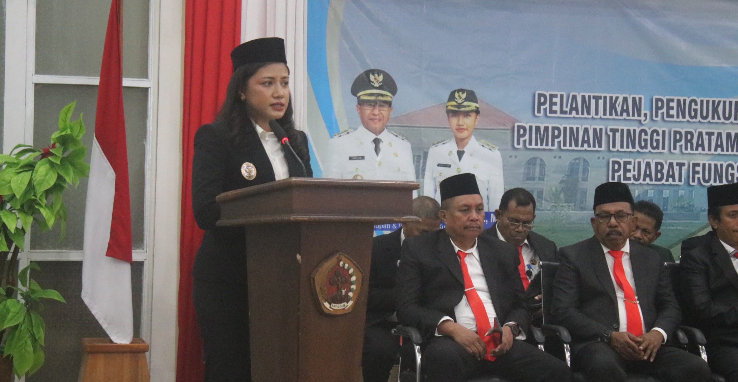Keterangan: Wakil Bupati Kupang, Aurum Obe Titu Eki, S.Ars., M.Ars saat Menyampaikan Sambutannya.