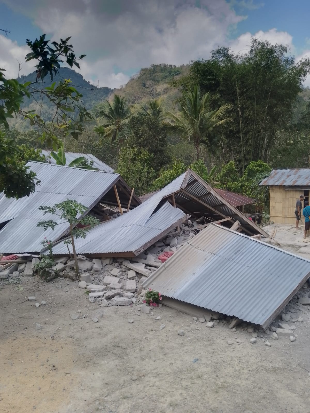Keterangan: Rumah Warga yang Terdampak Gempa Bumi.