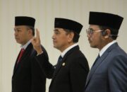 Keterangan: Pelantikan Sekretaris Daerah Provinsi NTT, Fransiskus Sales Sodo. (Tengah).