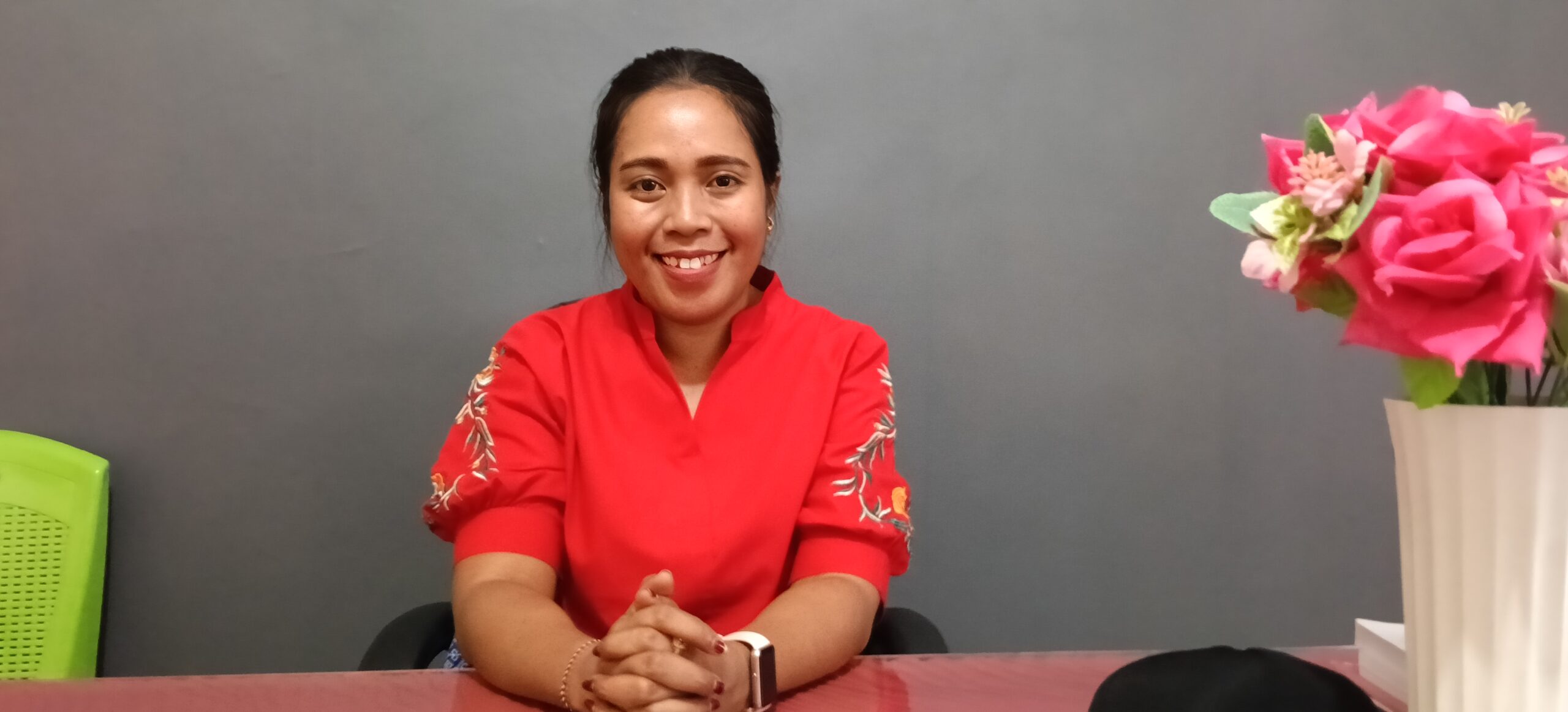 Keterangan: Camat Taebenu, Rollanda P.C Pellondou S.IP.,MM.