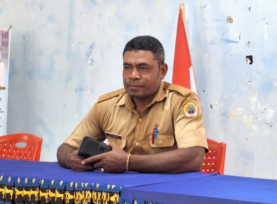 Keterangan: Kepala Desa Oelomin, Yeskhial O. Y. Ablelo.