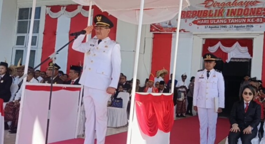 Keterangan: Bupati Kupang, Yosef Lede S.H Selaku Inspektur Upacara HUT RI Ke-81 Tahun 2026.