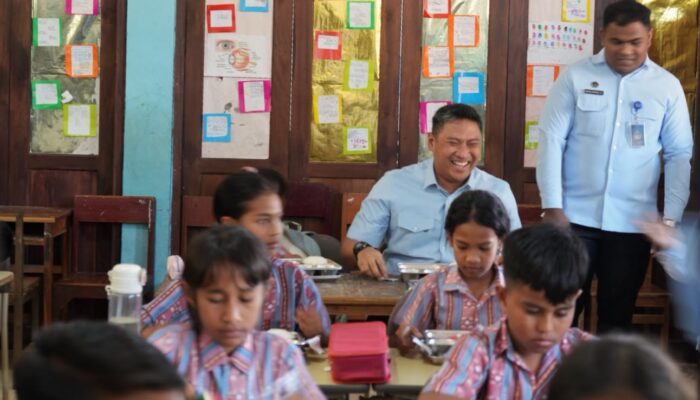 Kepala BGN Tinjau Pelayanan Makanan Bergizi Graris di NTT  