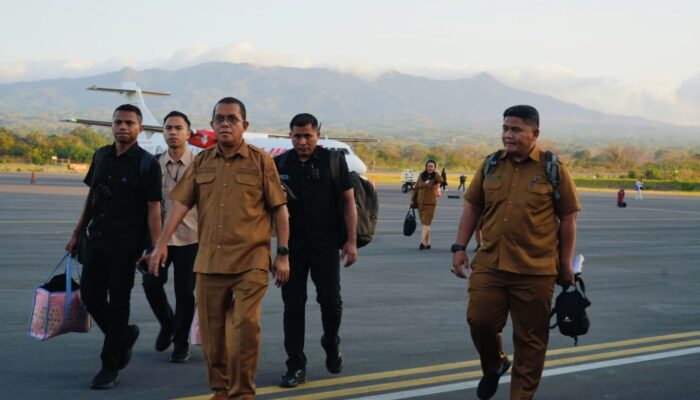 Berkantor di Flores, Gubernur NTT Pastikan Penanganan Gempa Berjalan Cepat dan Terpadu