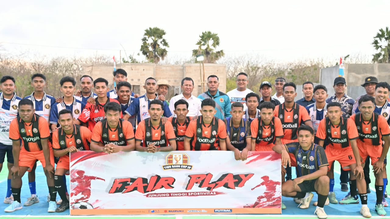 Keterangan: Foto Bersama.