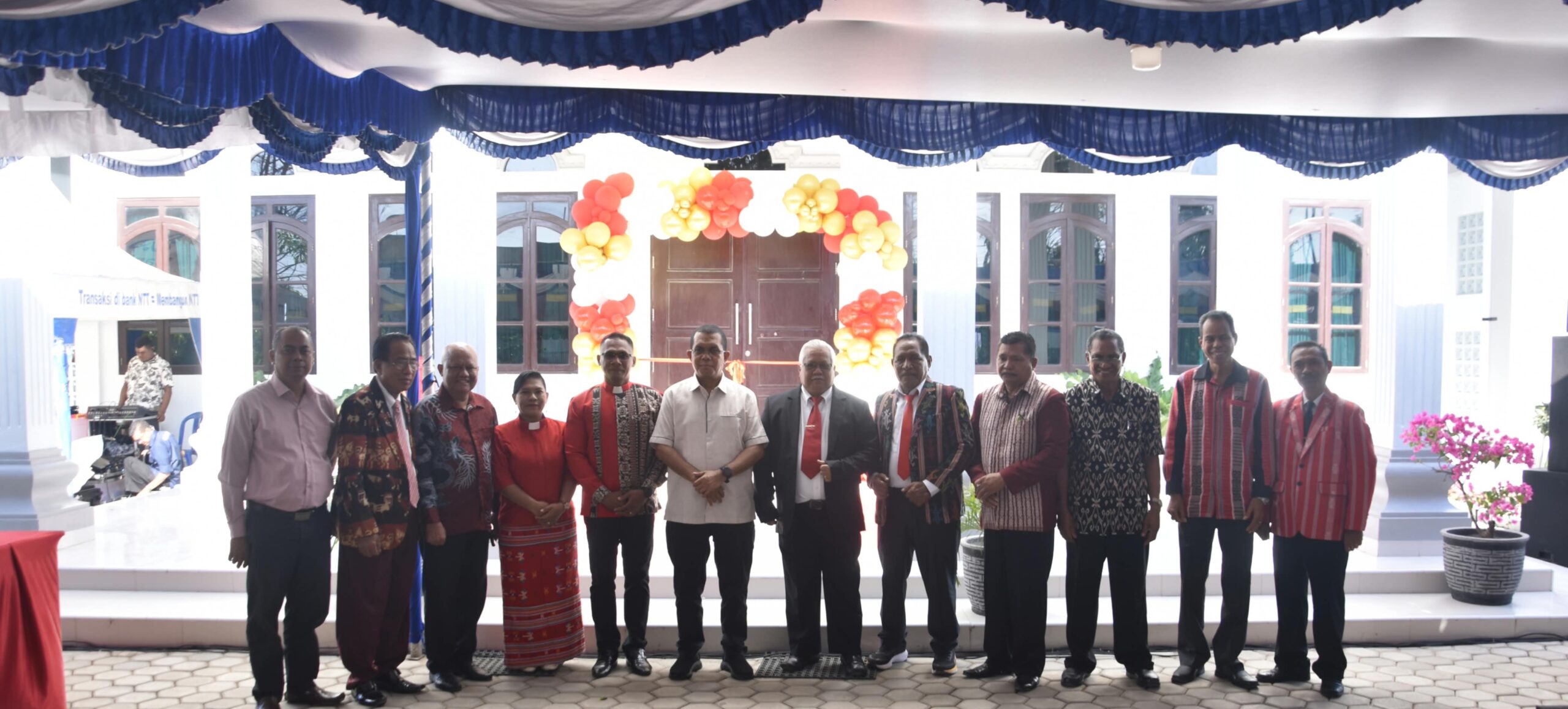 Keterangan: Foto Bersama.
