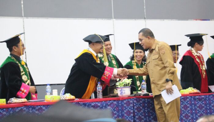 Gubernur NTT, Wisuda Bukan Sekedar Seremoni Akademik Melainkan Awal Perjalanan Pengabdian