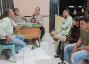 Keterangan: Pelaku Saat Menyerahkan Diri ke Kepolisian Sektor Amarasi.