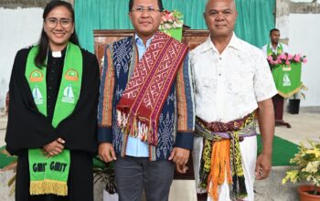 Keterangan: Foto Bersama.