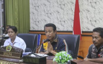 Terima 41 Mahasiswa KKN UNDANA, Sekda Kabupaten Kupang Beberkan Potensi Wisata Perlu di Kembangkan
